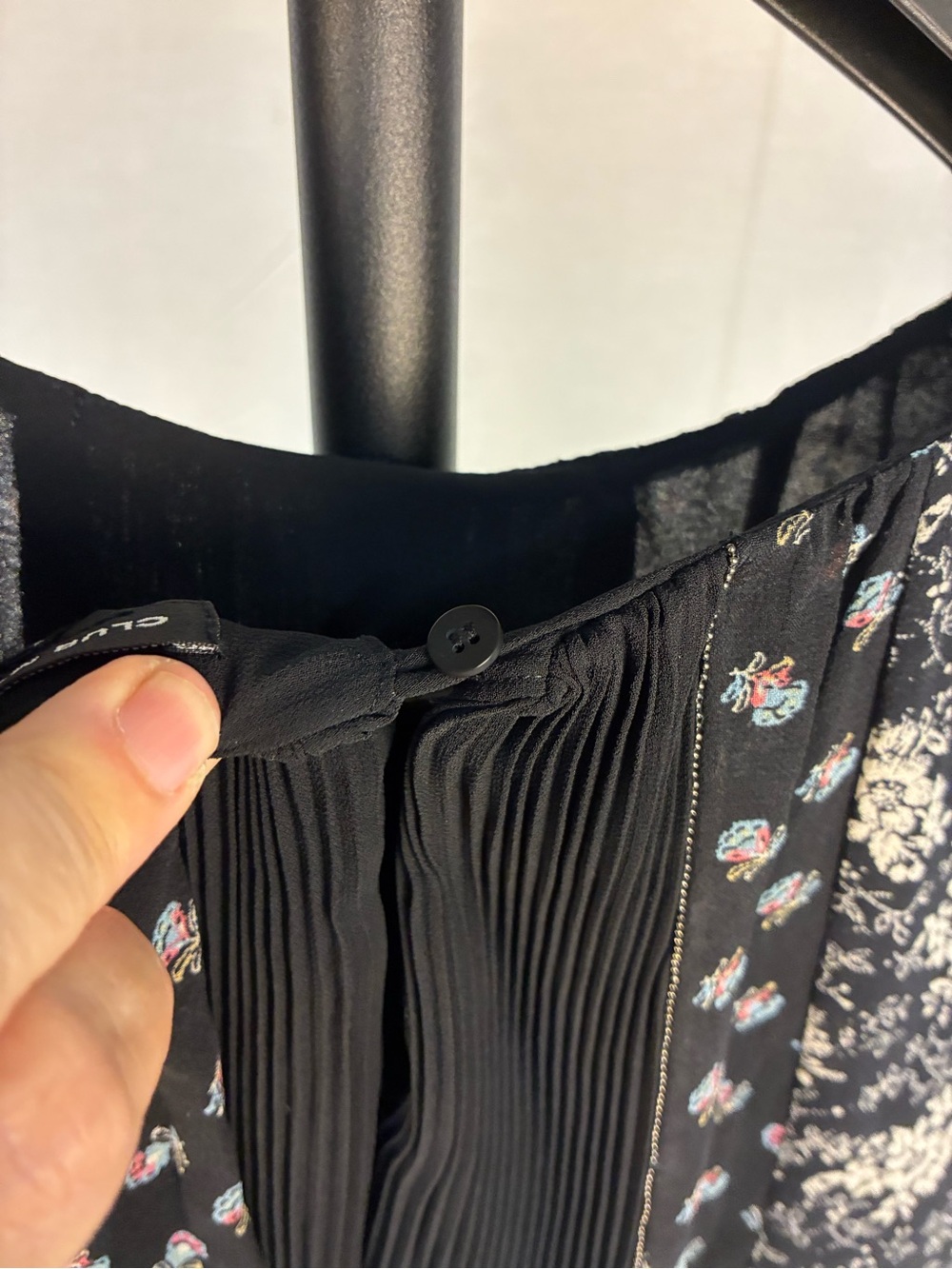 Club Monaco 100% Silk Accordion Pleat Mixed Print Tunic L - Picture 6 of 11